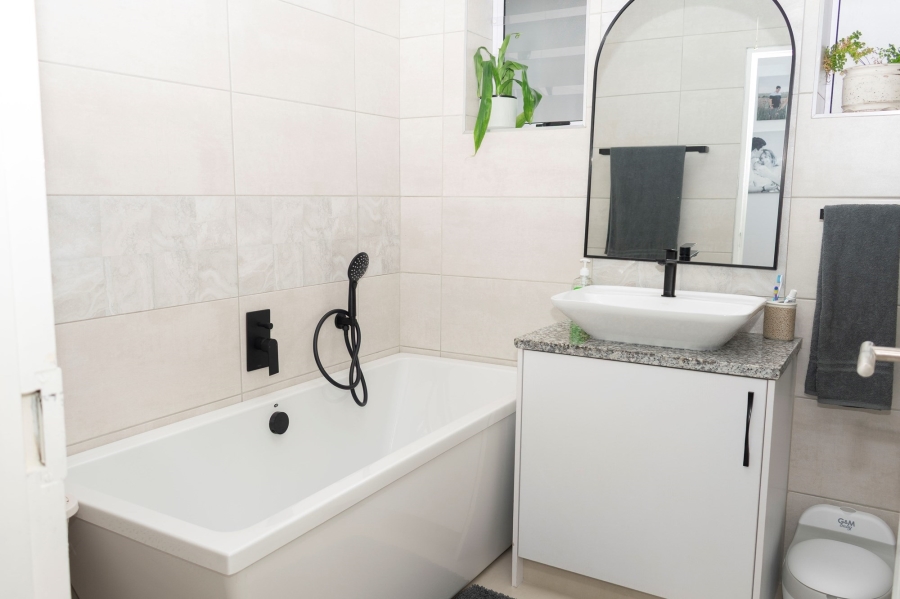 4 Bedroom Property for Sale in Walmer Eastern Cape